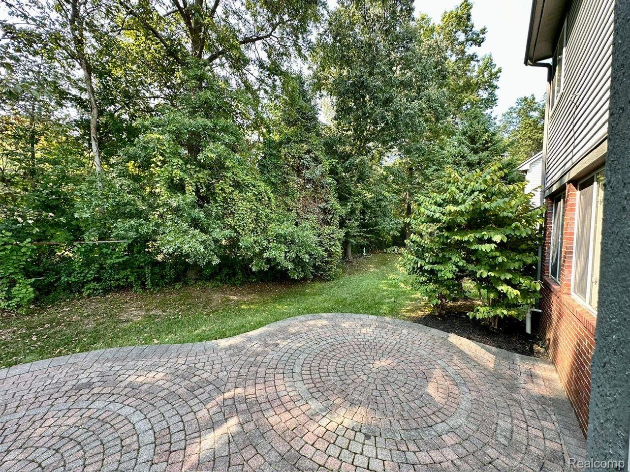 8676 W WALDEN Drive