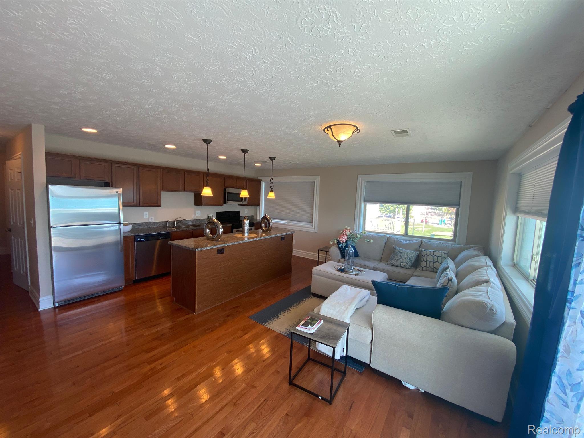 475 S Water St. APT 2