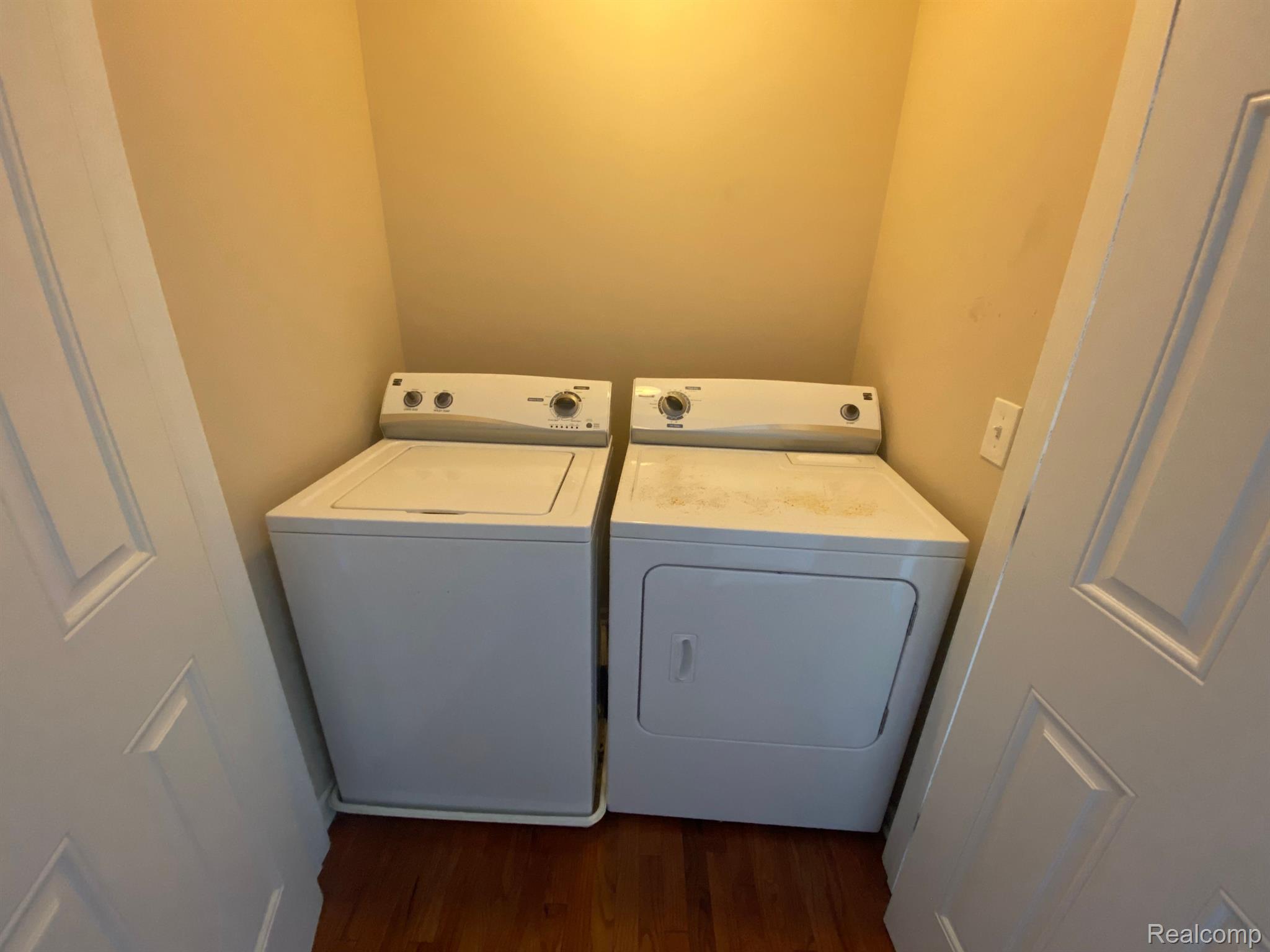 475 S Water St. APT 2