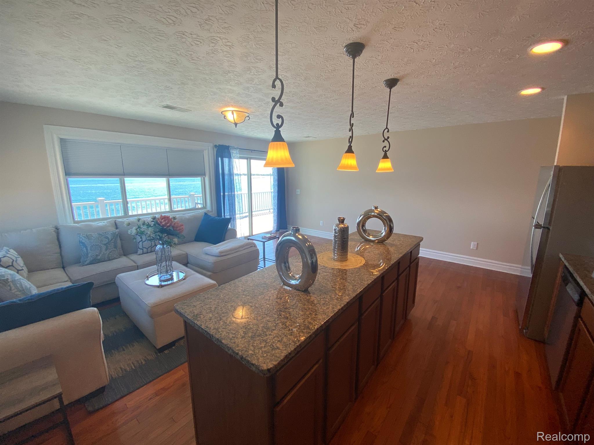 475 S Water St. APT 2
