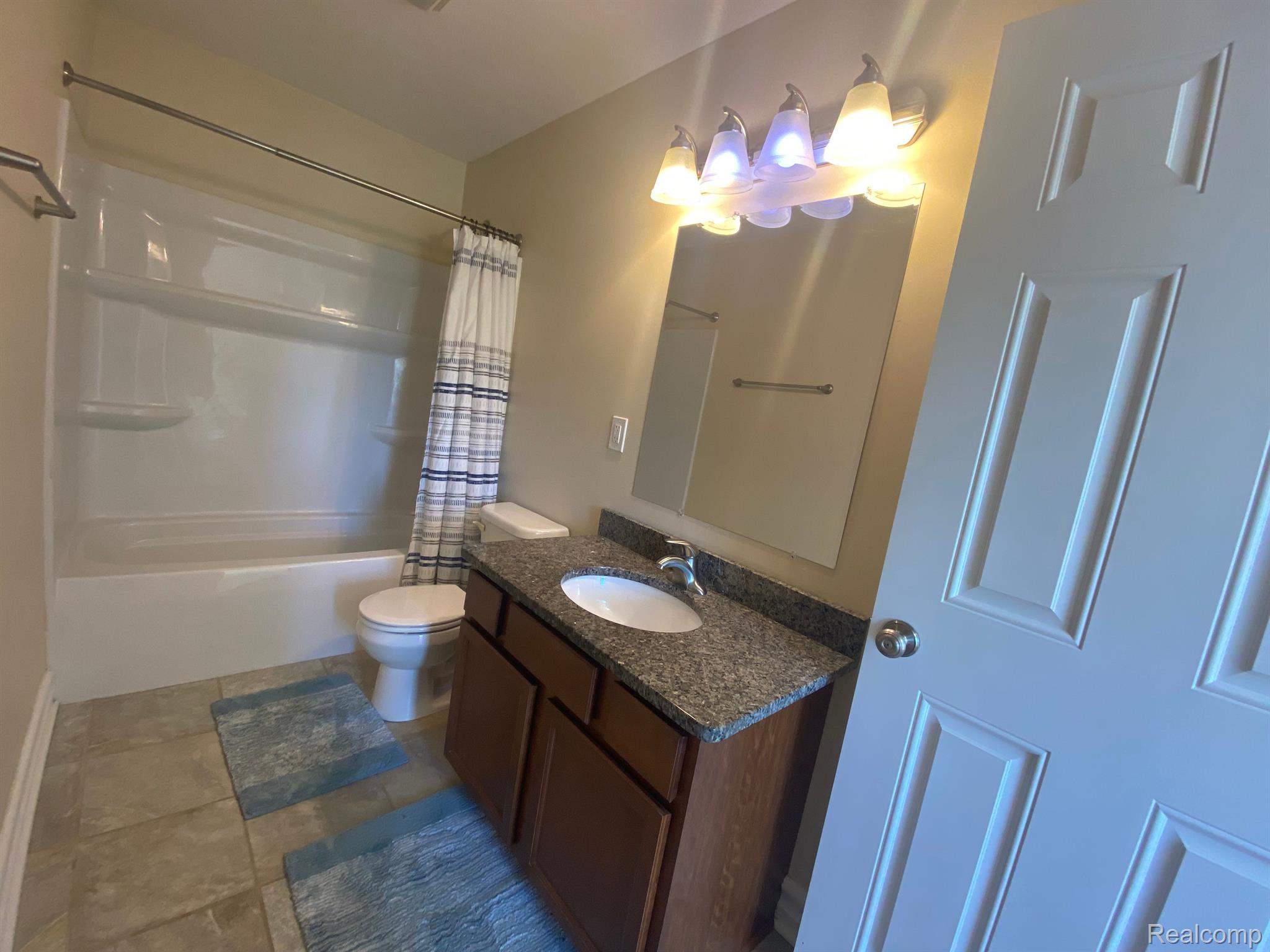 475 S Water St. APT 1