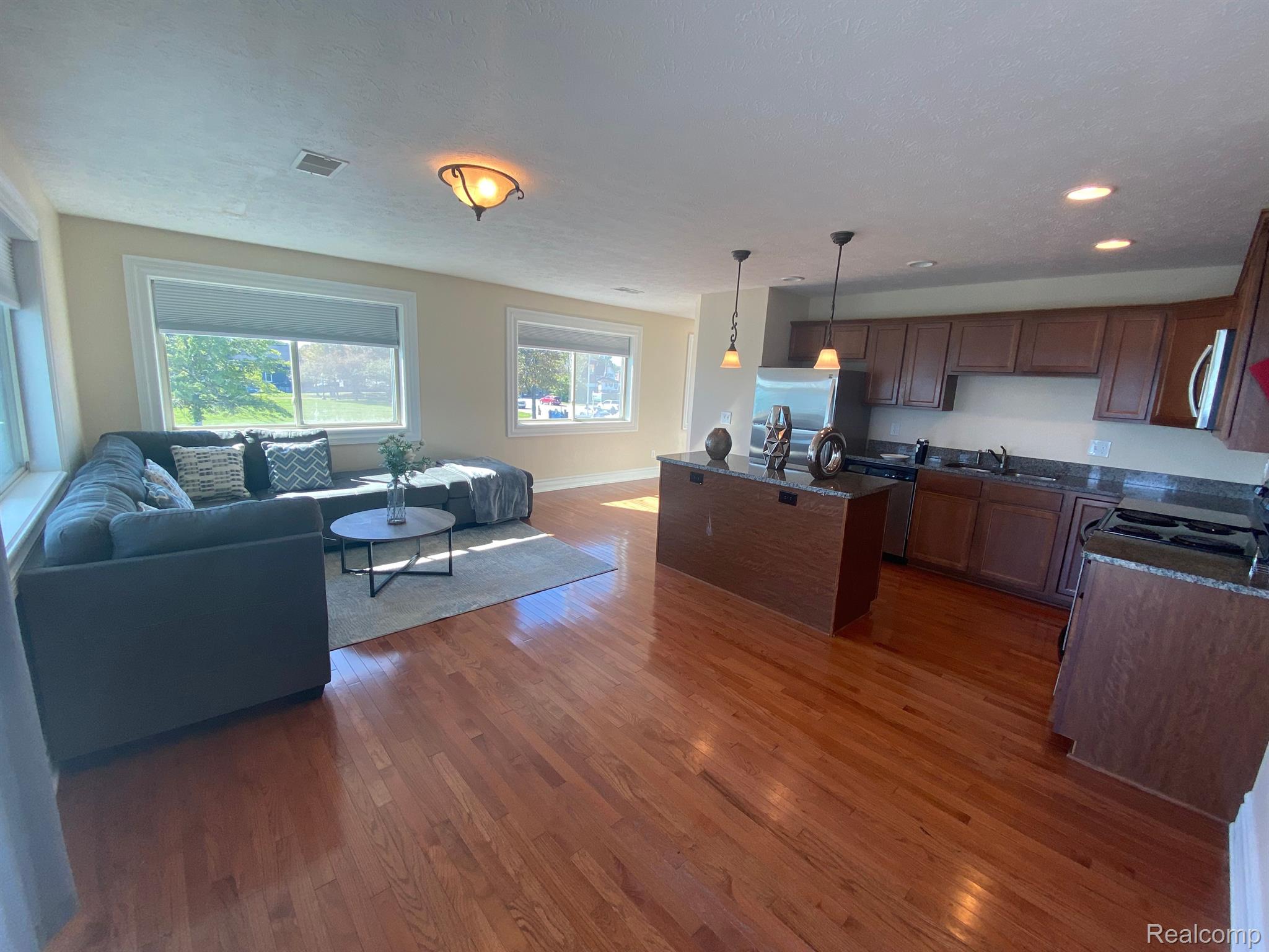 475 S Water St. APT 1