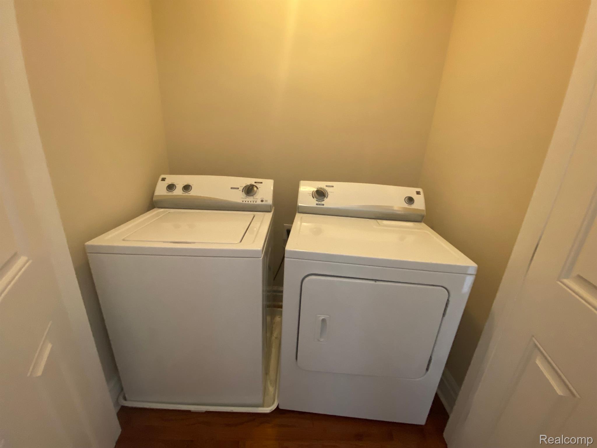 475 S Water St. APT 1