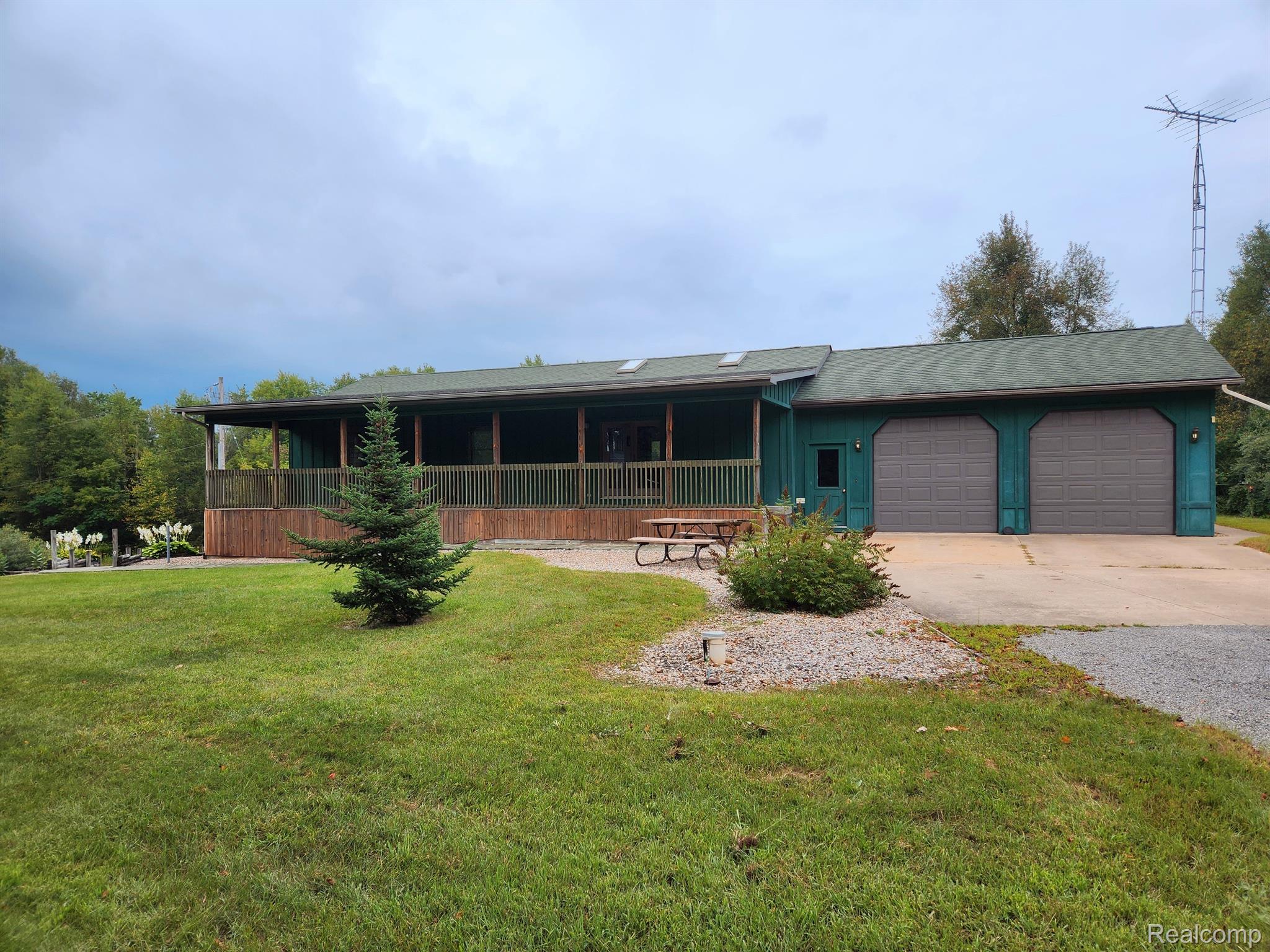 3549 EDGAR Road
