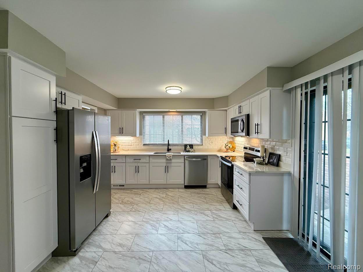 27205 CUMBERLAND
