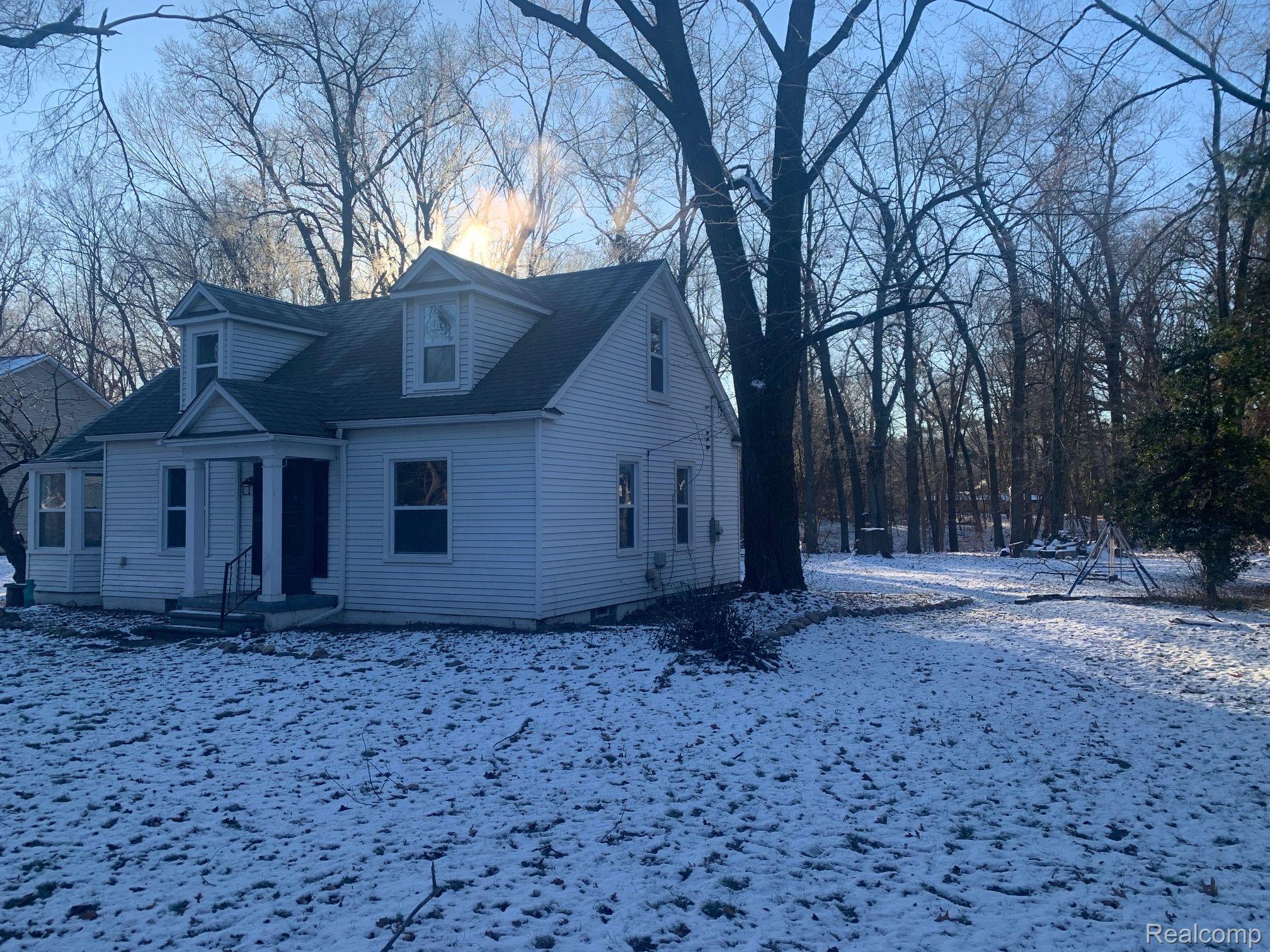 26071 W 9 MILE Road