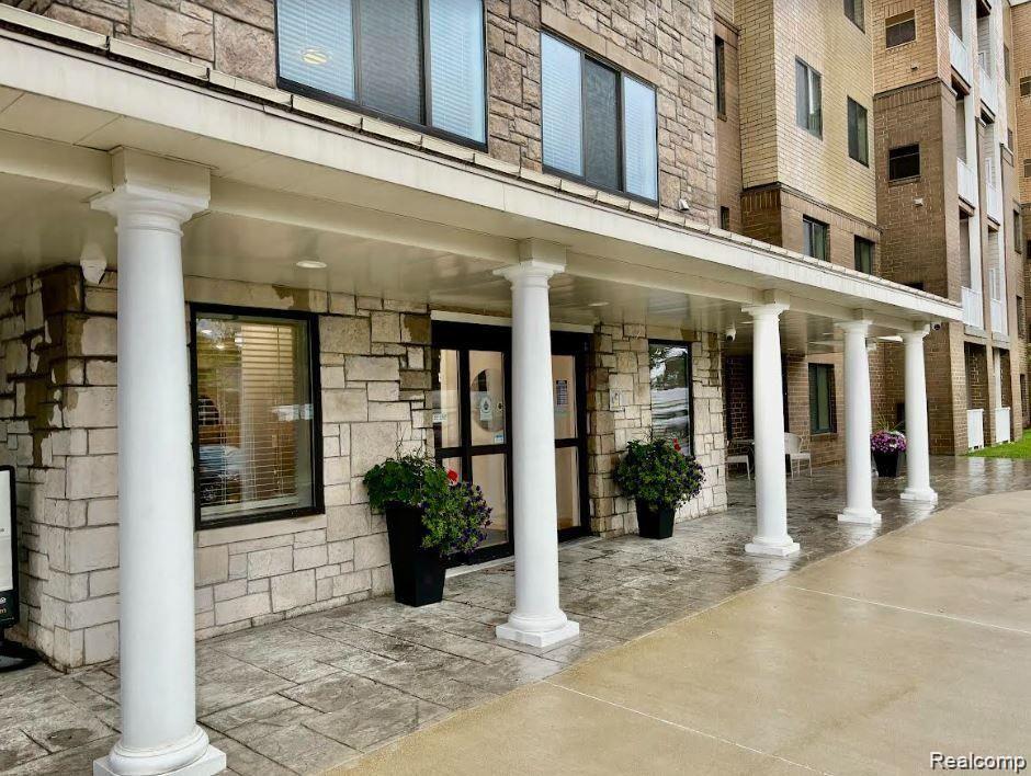 42280 GARFIELD Road 310