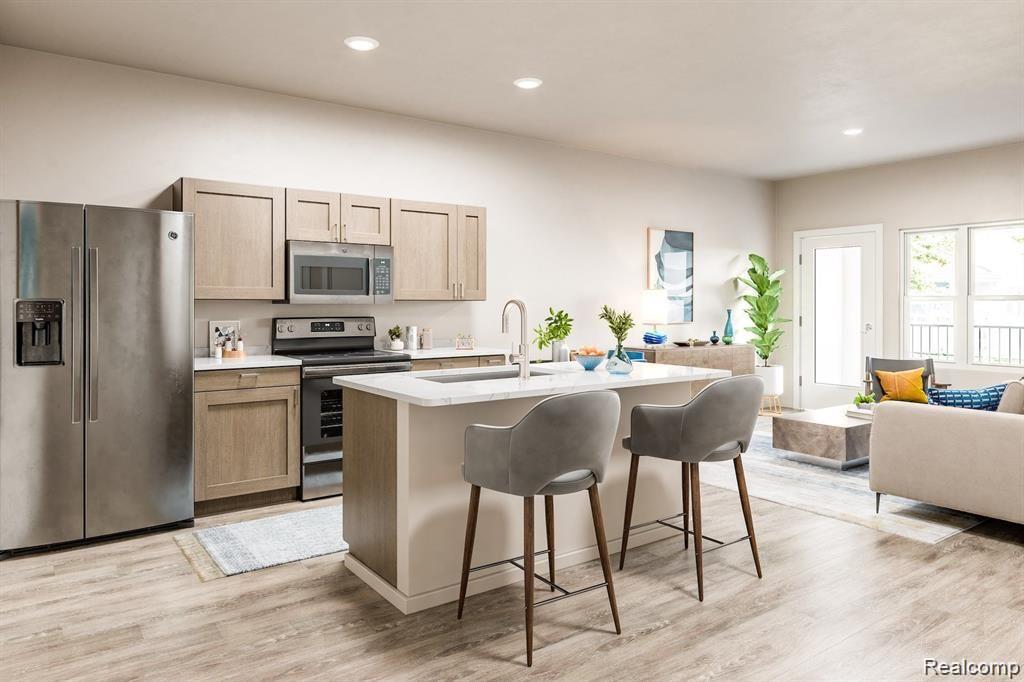 42280 Garfield Road 311