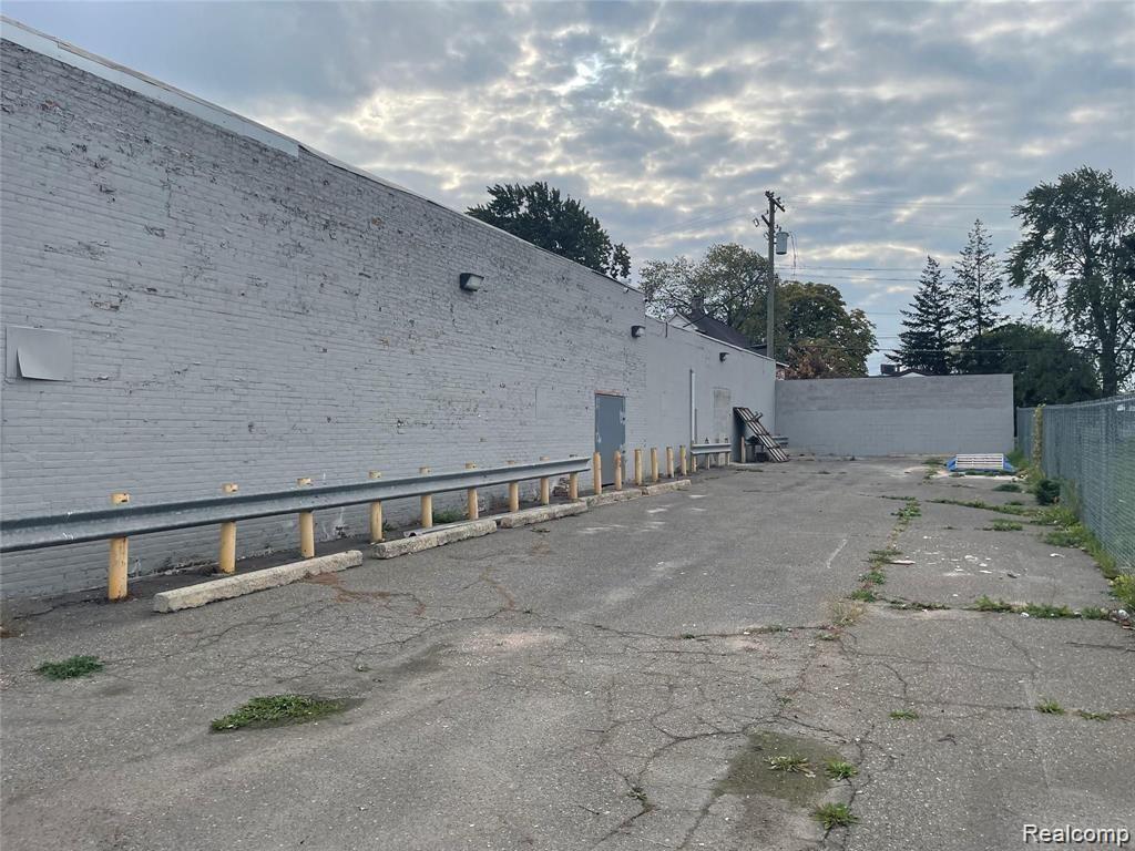 301 S OAKWOOD