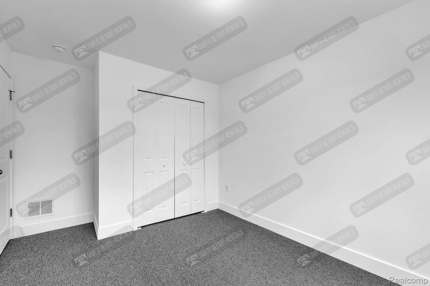 4504 unit # 1 OAKWOOD Boulevard