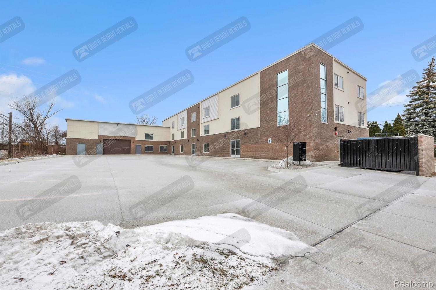 4504 unit # 1 OAKWOOD Boulevard