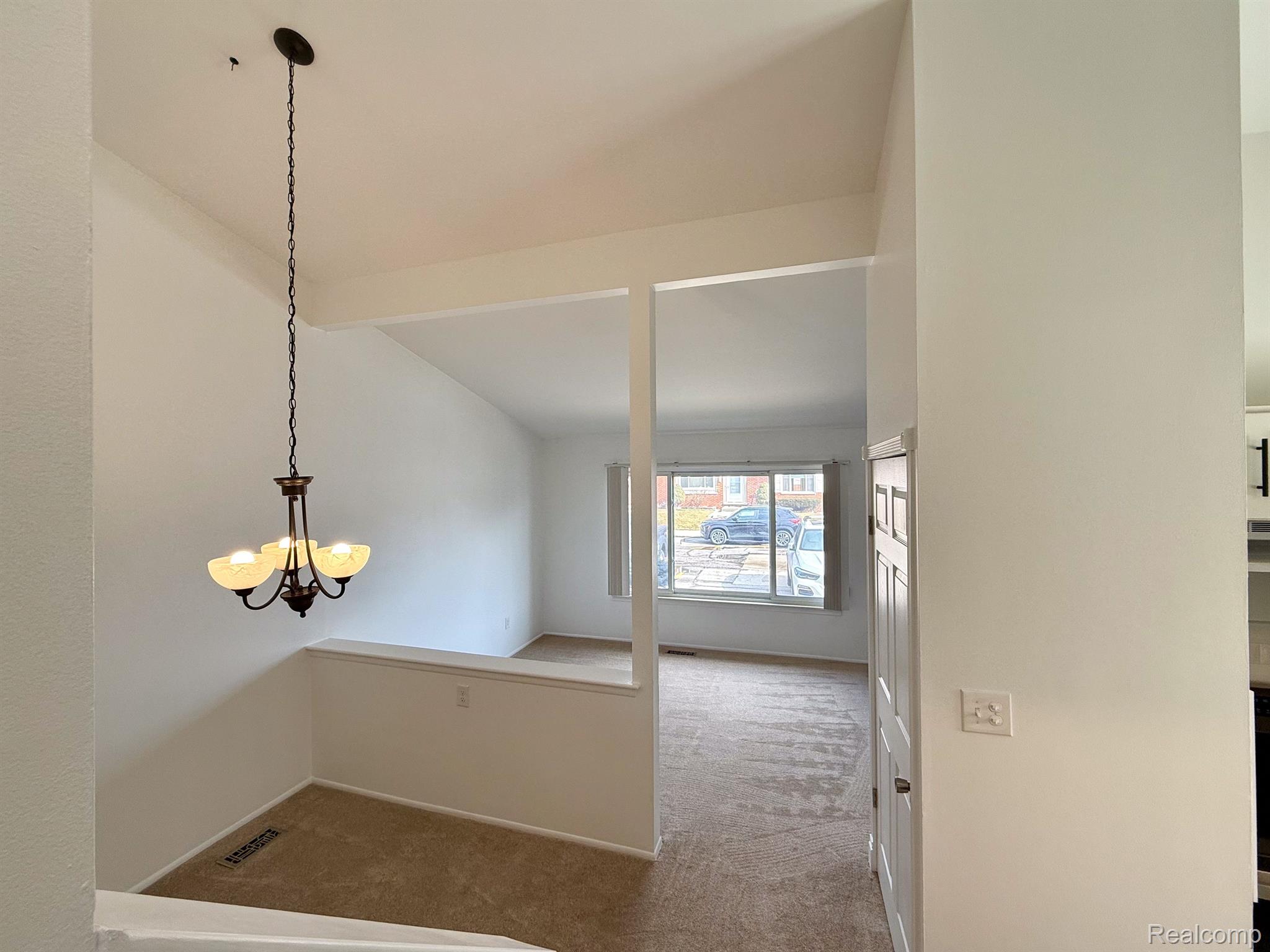 8053 COVENTRY Street