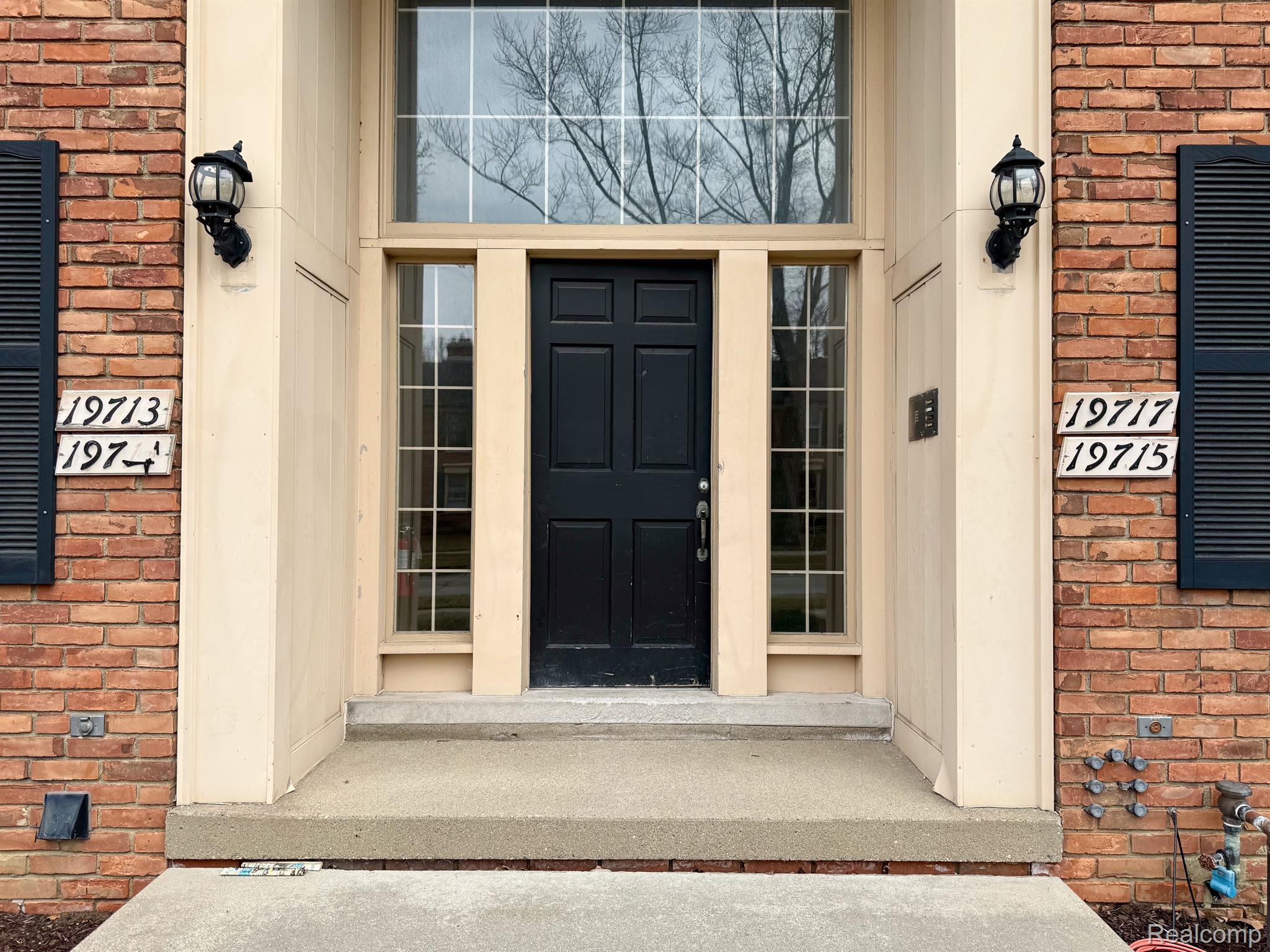 19711 FLEETWOOD Drive