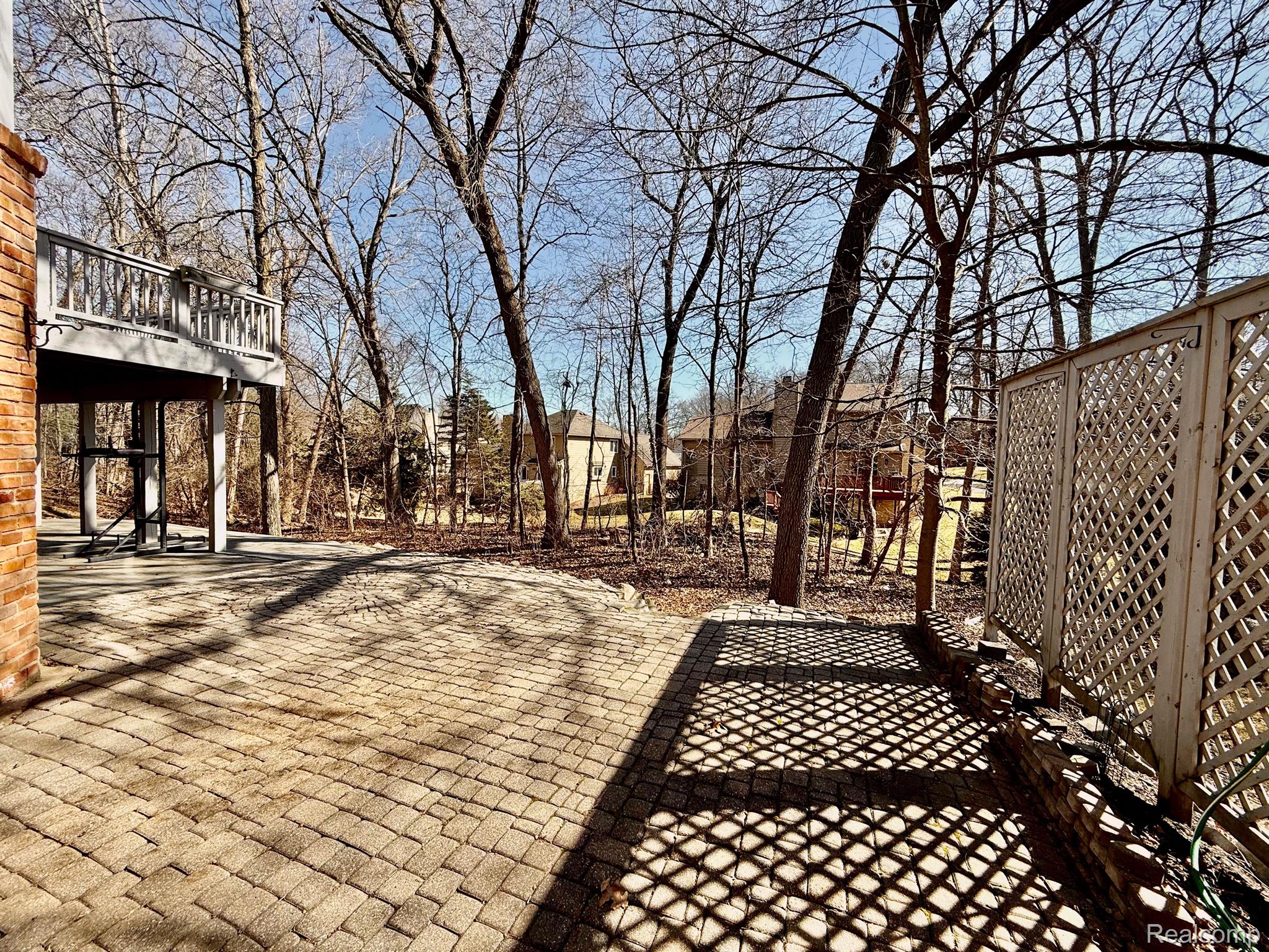 5440 BRIDGE Trail E