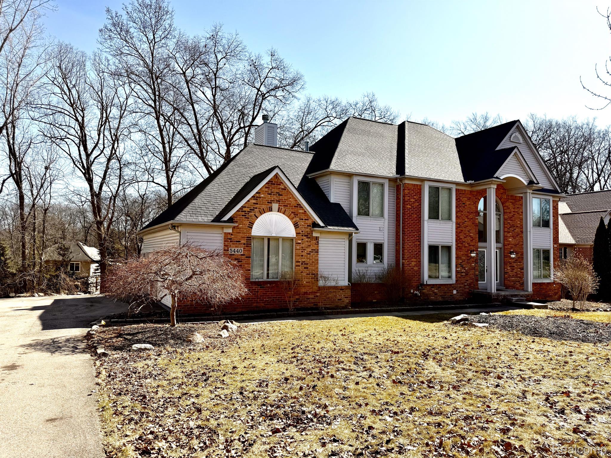 5440 BRIDGE Trail E