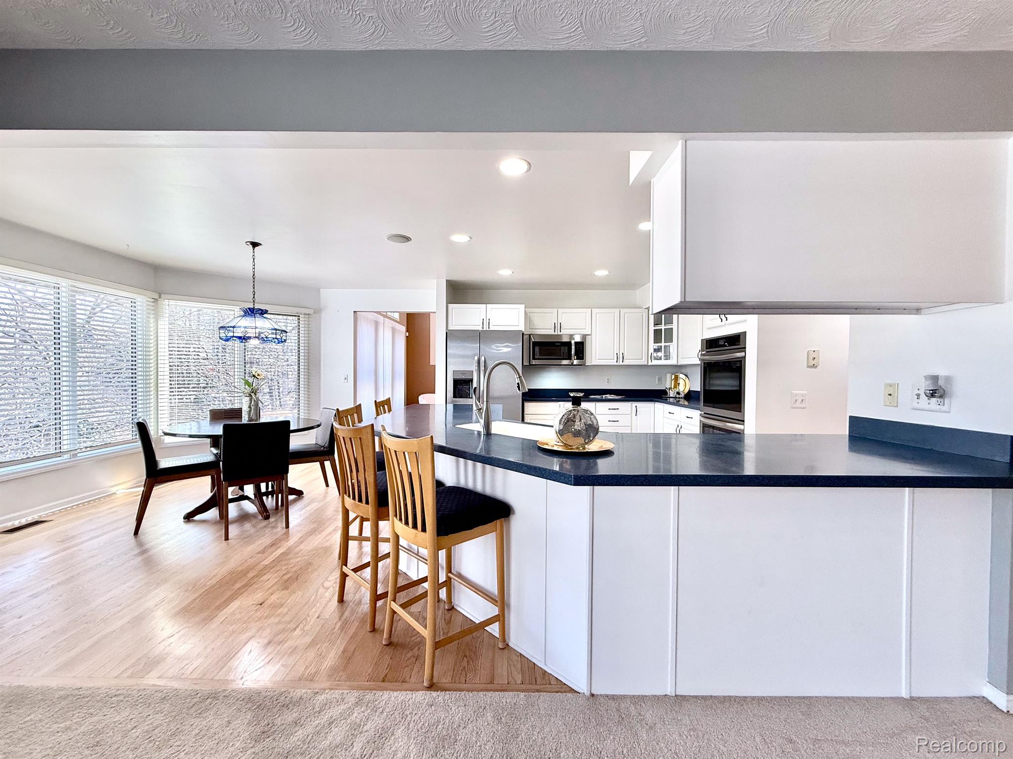 5440 BRIDGE Trail E
