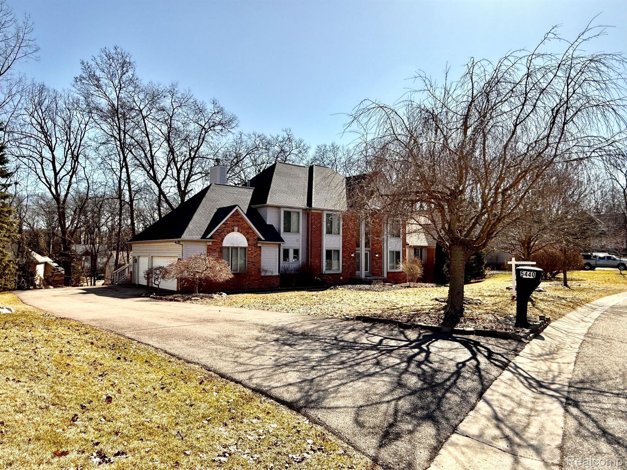 5440 BRIDGE Trail E