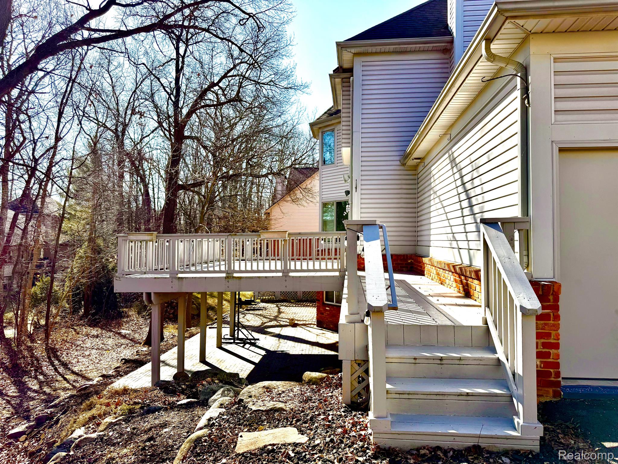 5440 BRIDGE Trail E