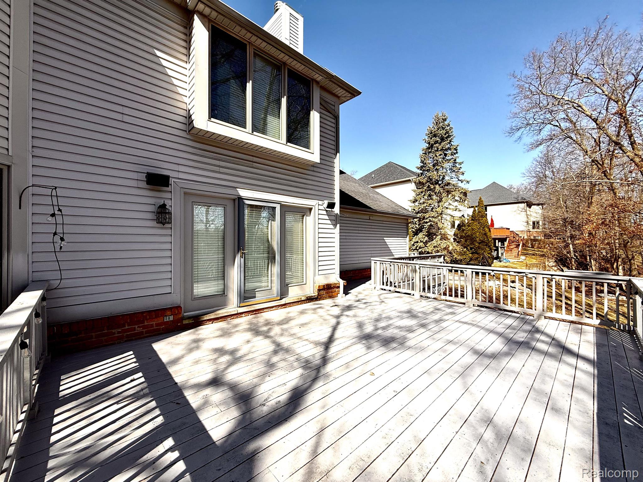 5440 BRIDGE Trail E