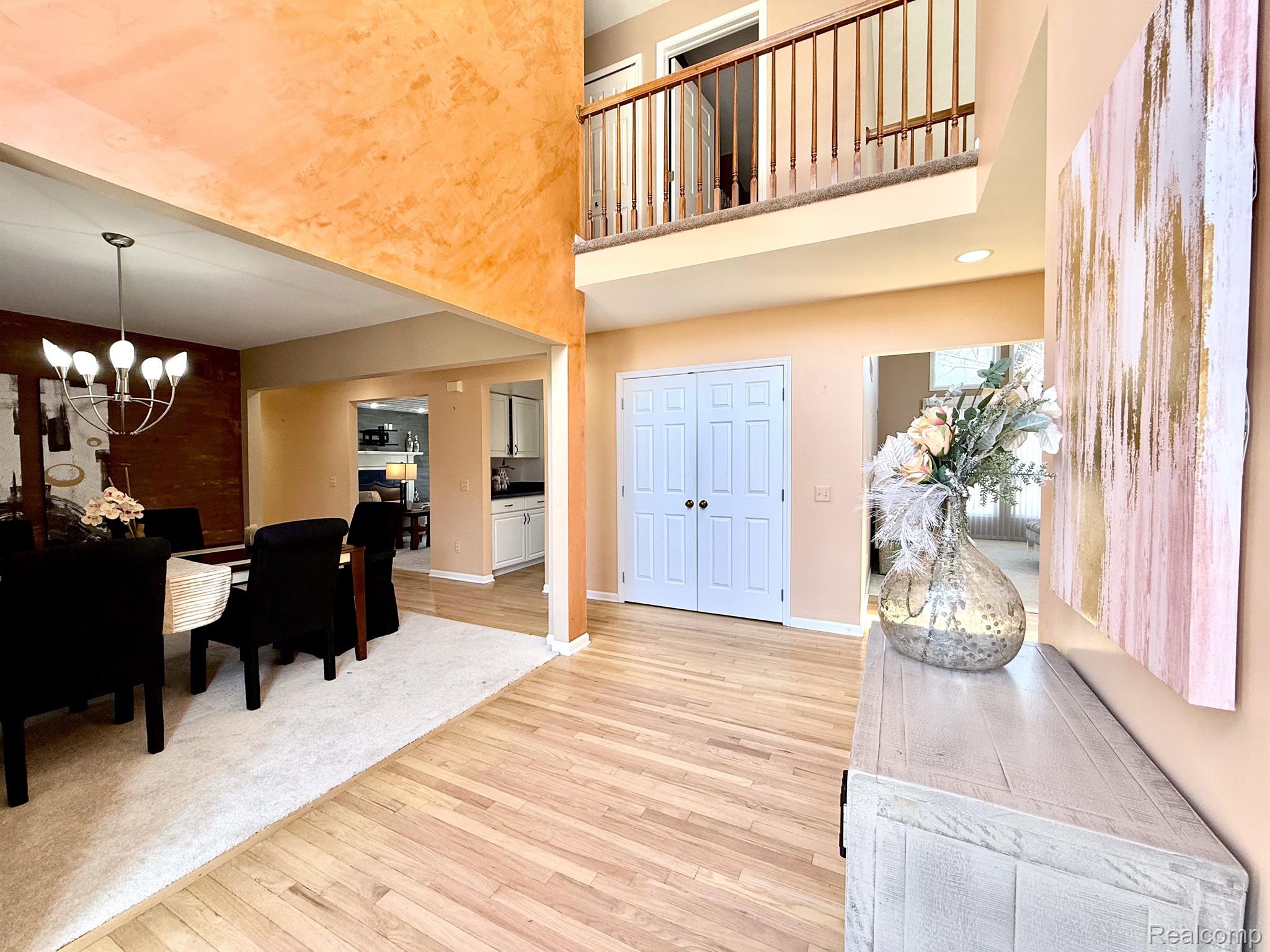 5440 BRIDGE Trail E