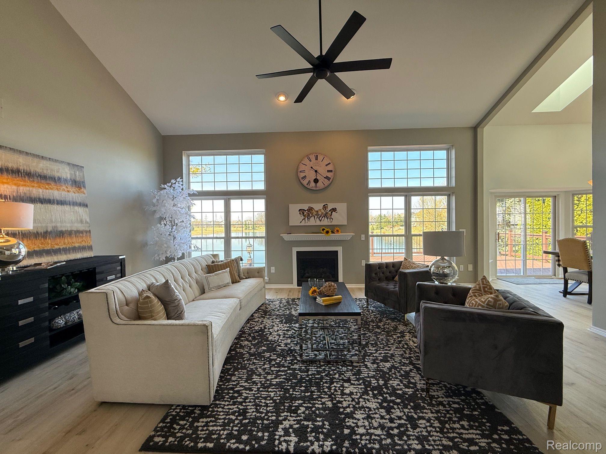 270 FRANKLIN LAKE Circle