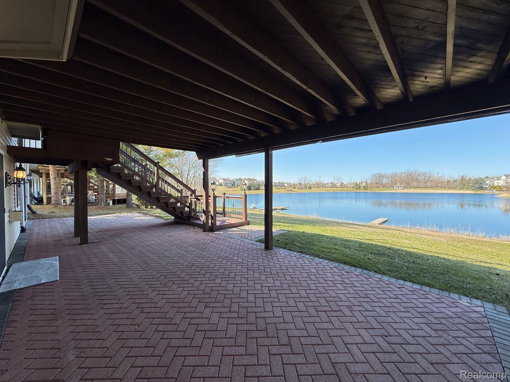 270 FRANKLIN LAKE Circle