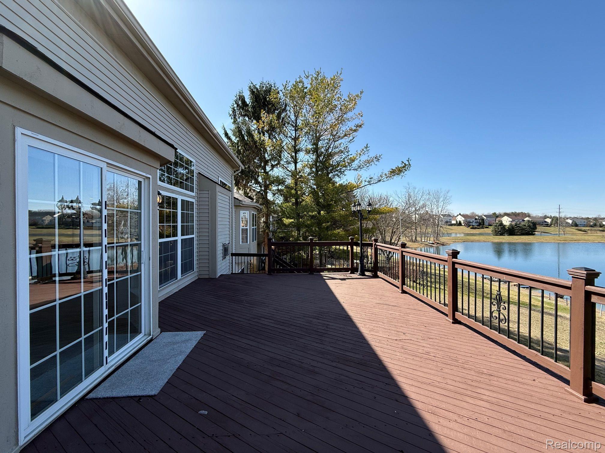 270 FRANKLIN LAKE Circle