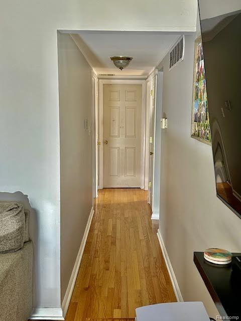 19820 VOILAND Street