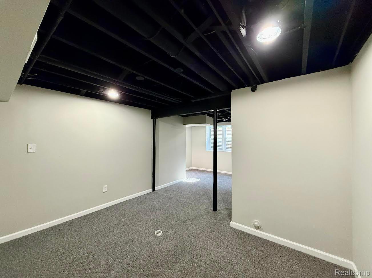 27570 EVERGREEN Road