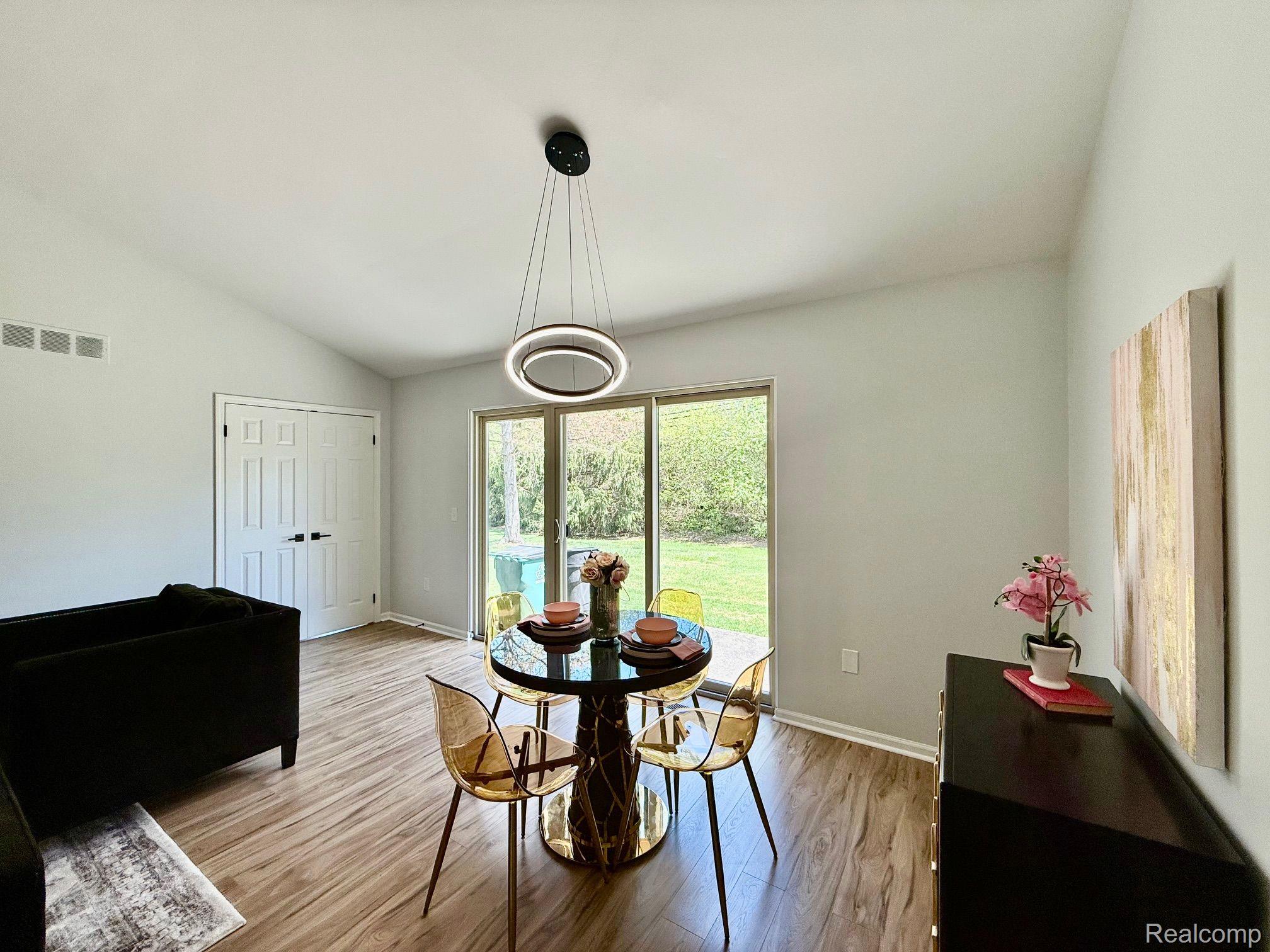 27570 EVERGREEN Road