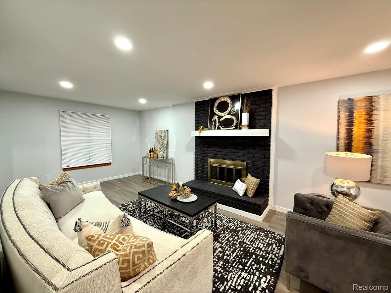 92 FOXBORO Drive