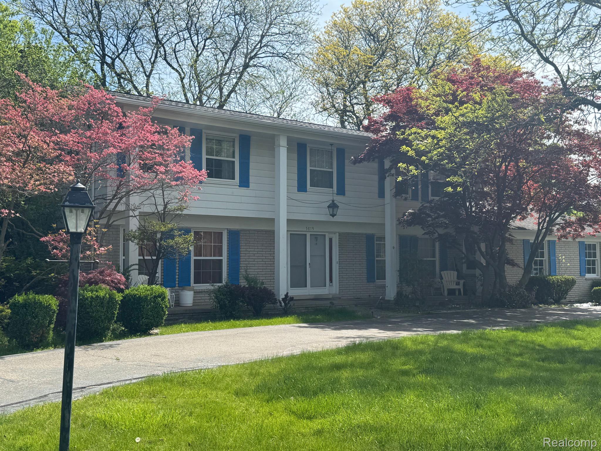 5819 RAVEN Road
