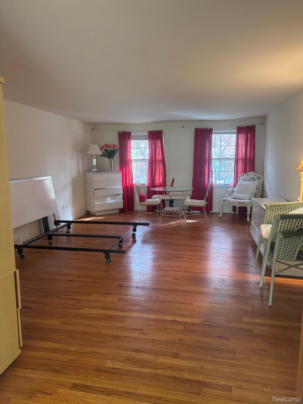 5819 RAVEN Road