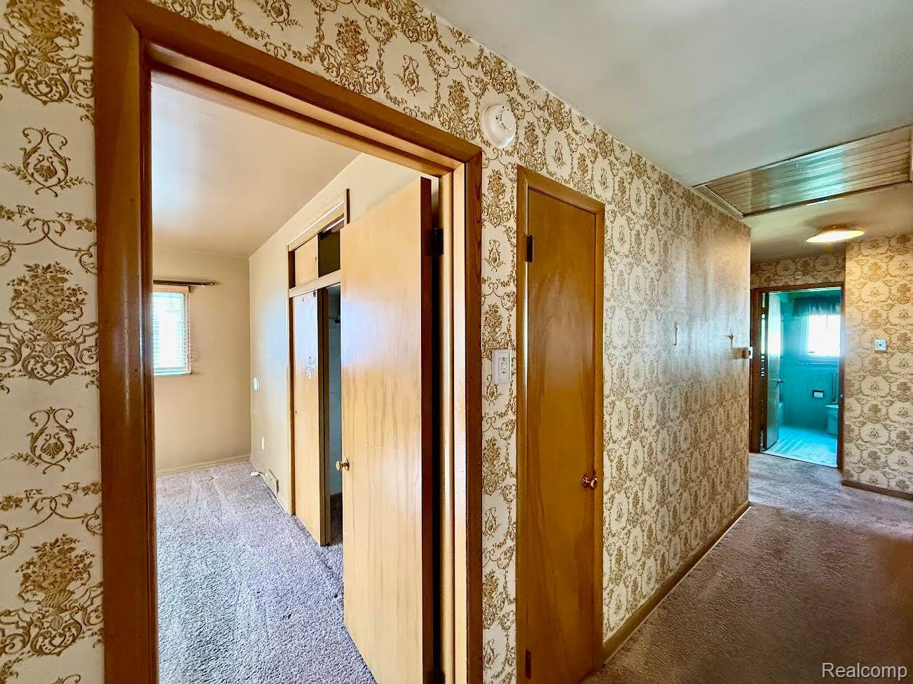 21911 KENOSHA Street