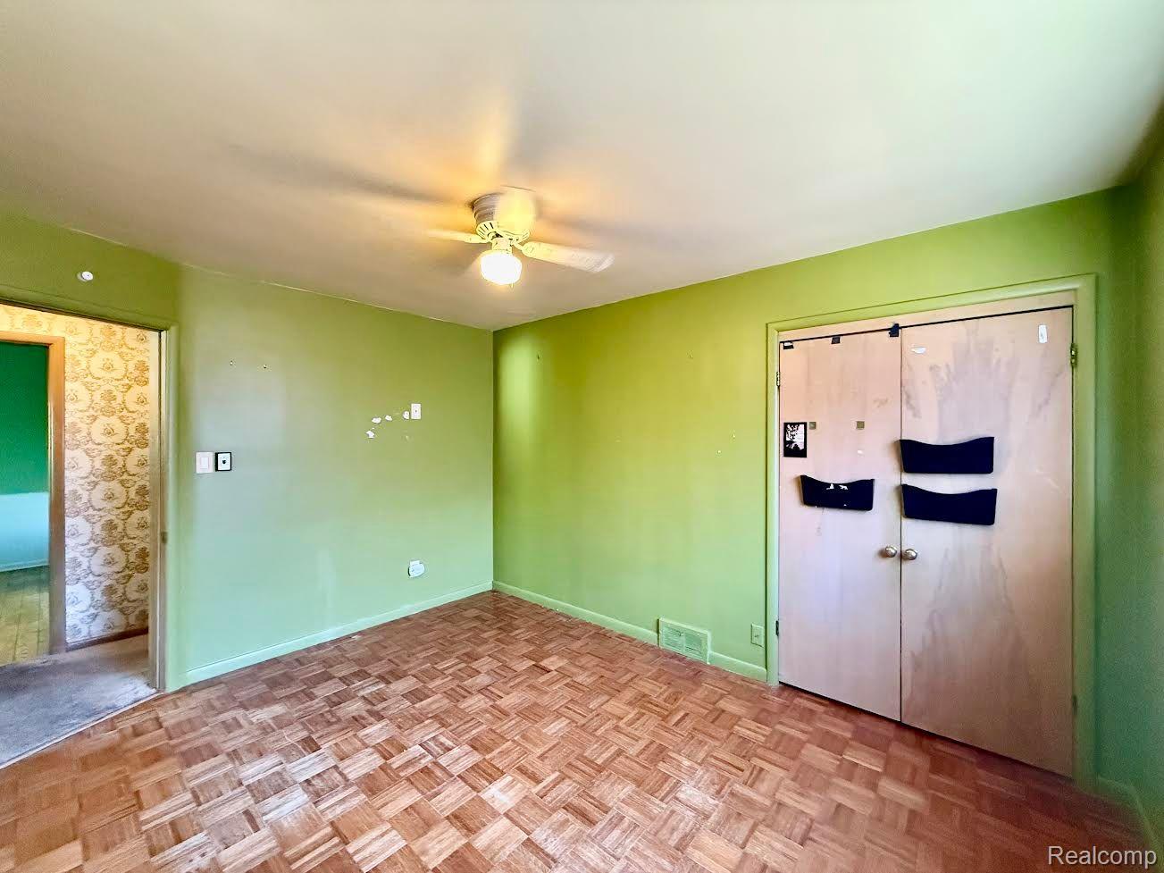 21911 KENOSHA Street