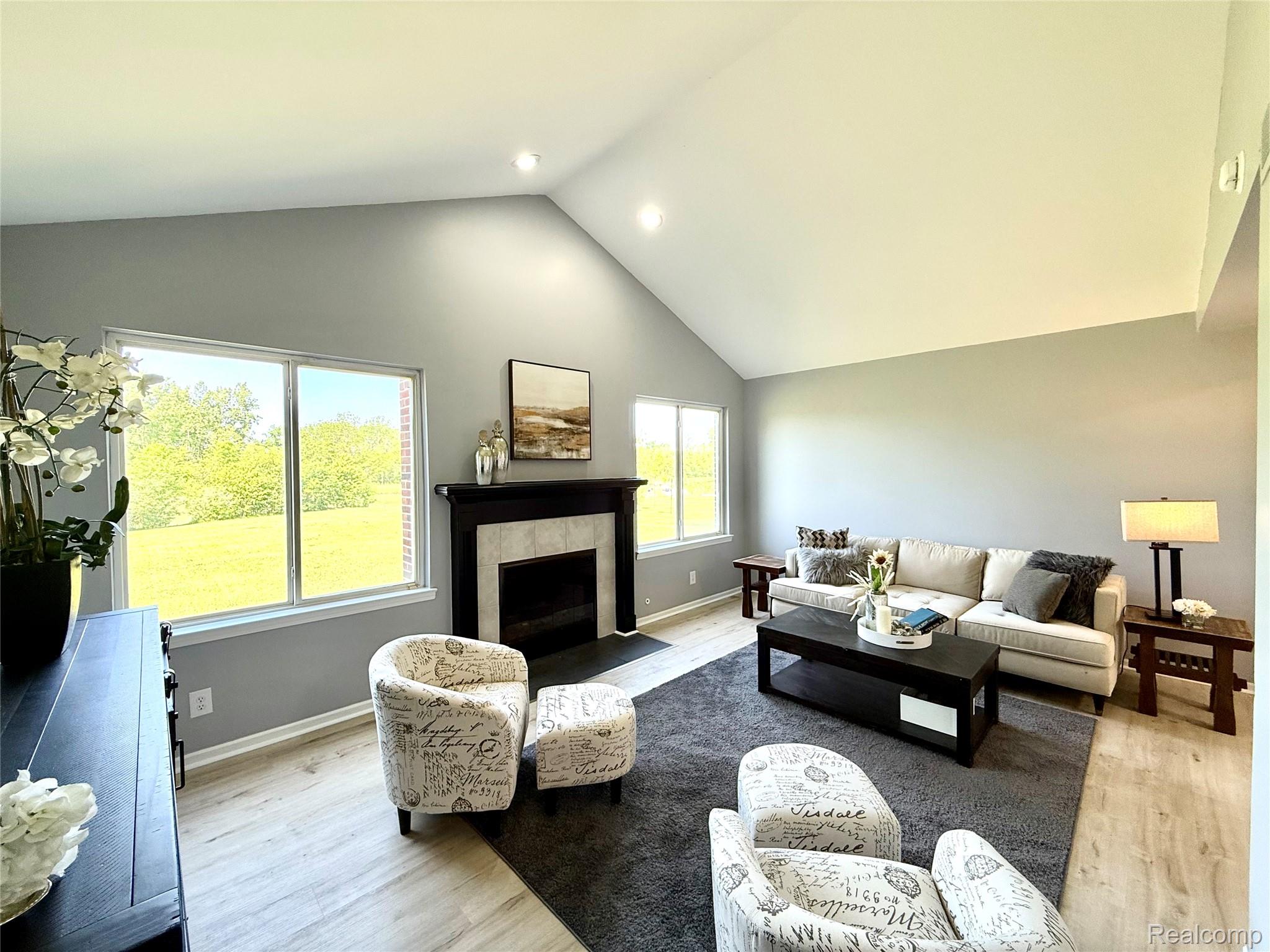 4158 KIMBERLY Drive