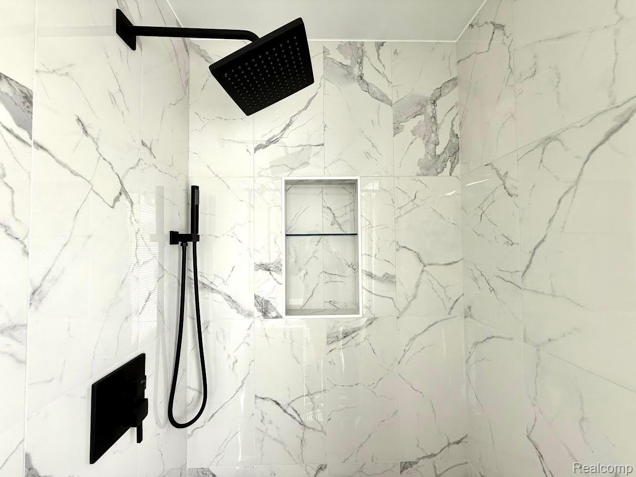 6505 POCAHONTAS Street