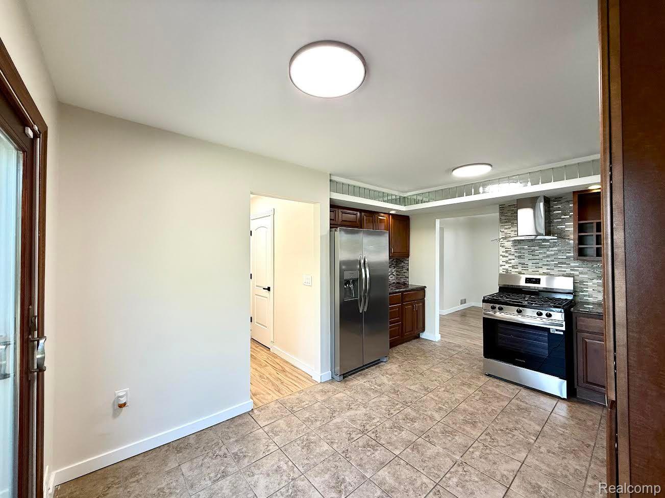 6505 POCAHONTAS Street