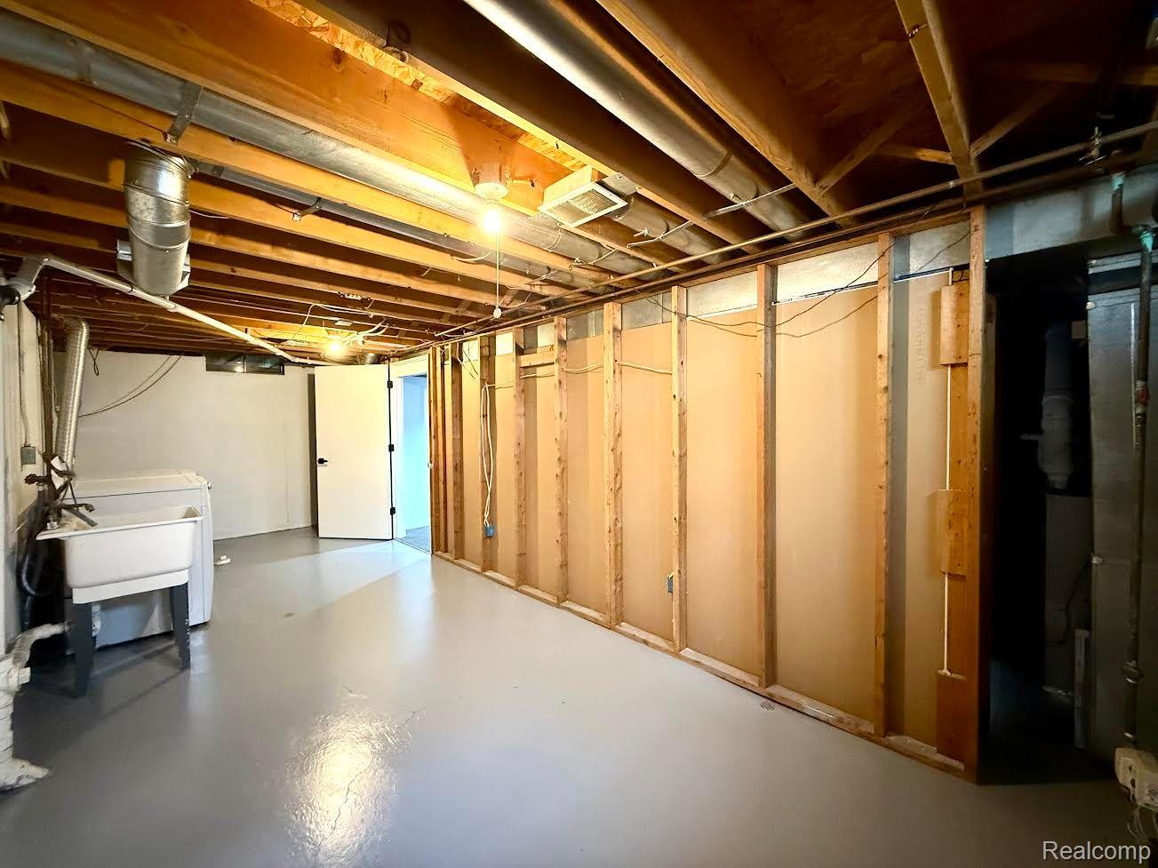 6505 POCAHONTAS Street