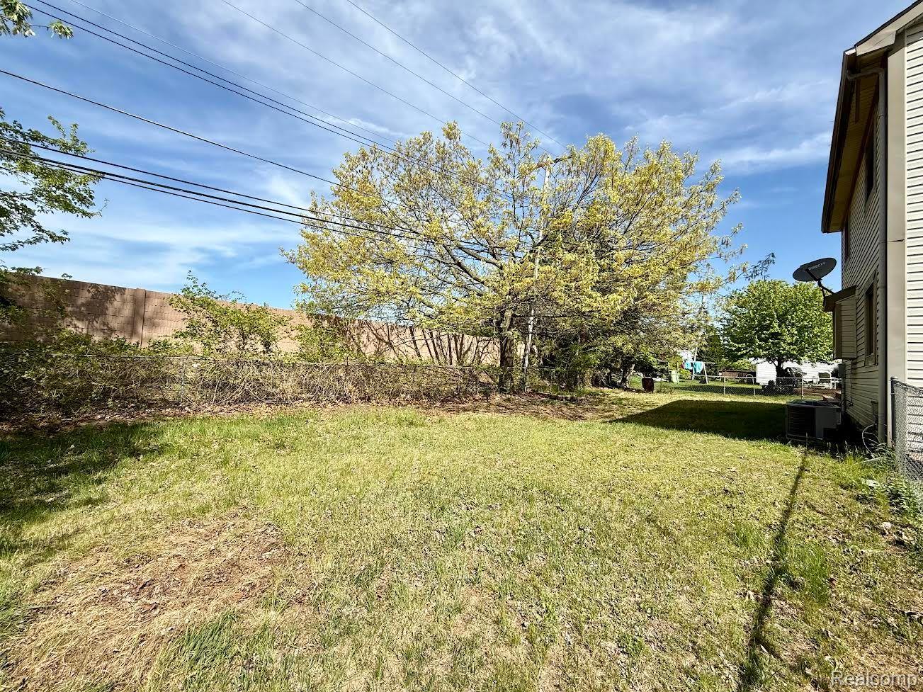 6505 POCAHONTAS Street