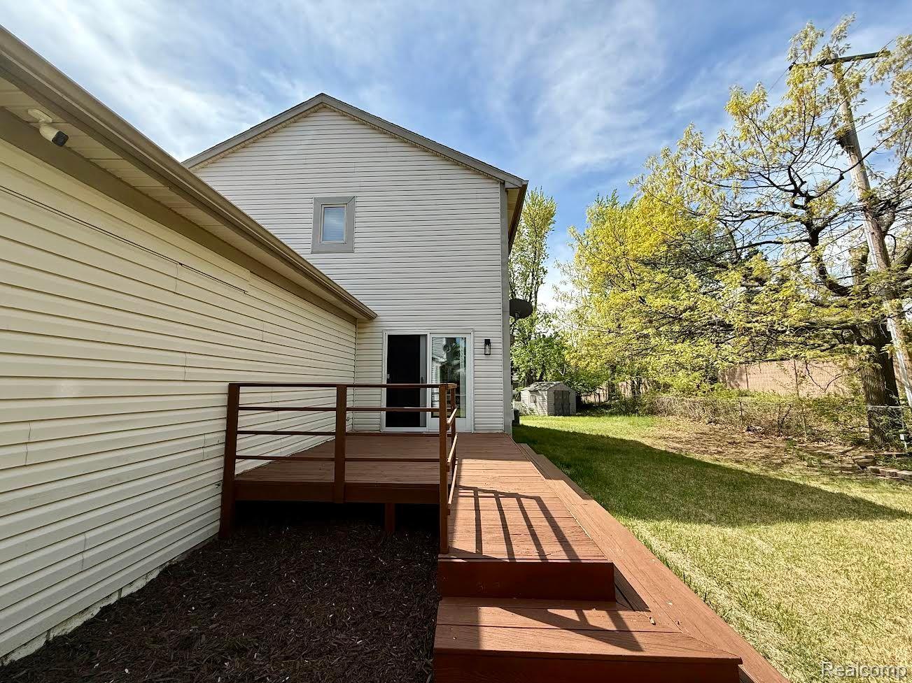 6505 POCAHONTAS Street