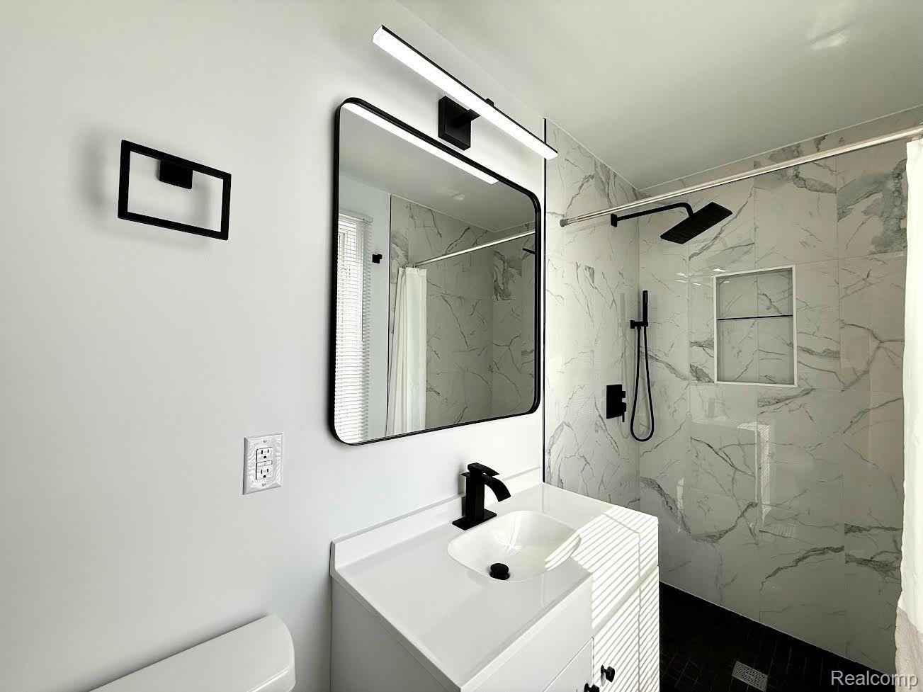 6505 POCAHONTAS Street