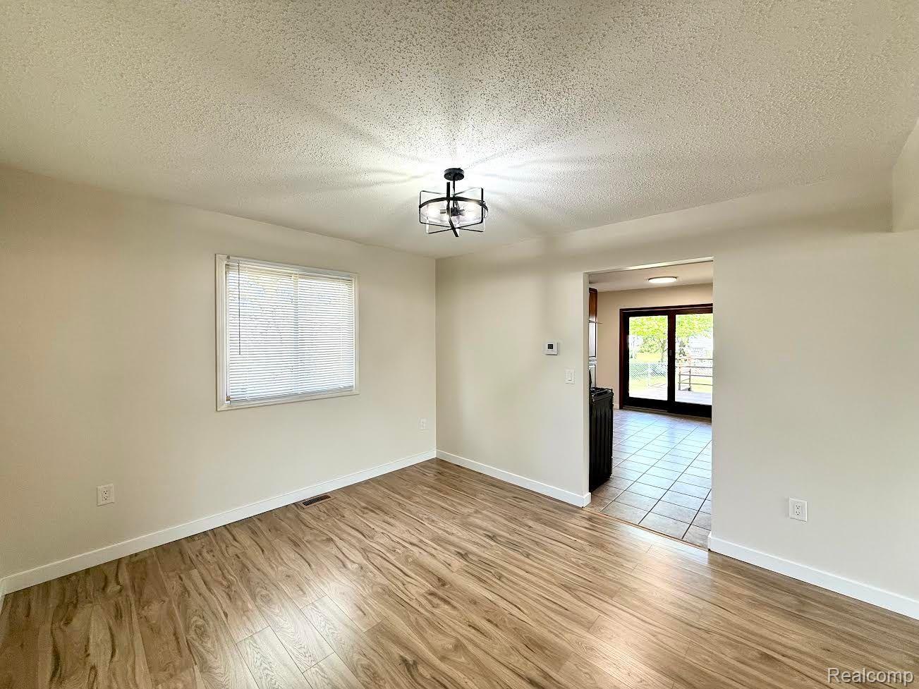 6505 POCAHONTAS Street