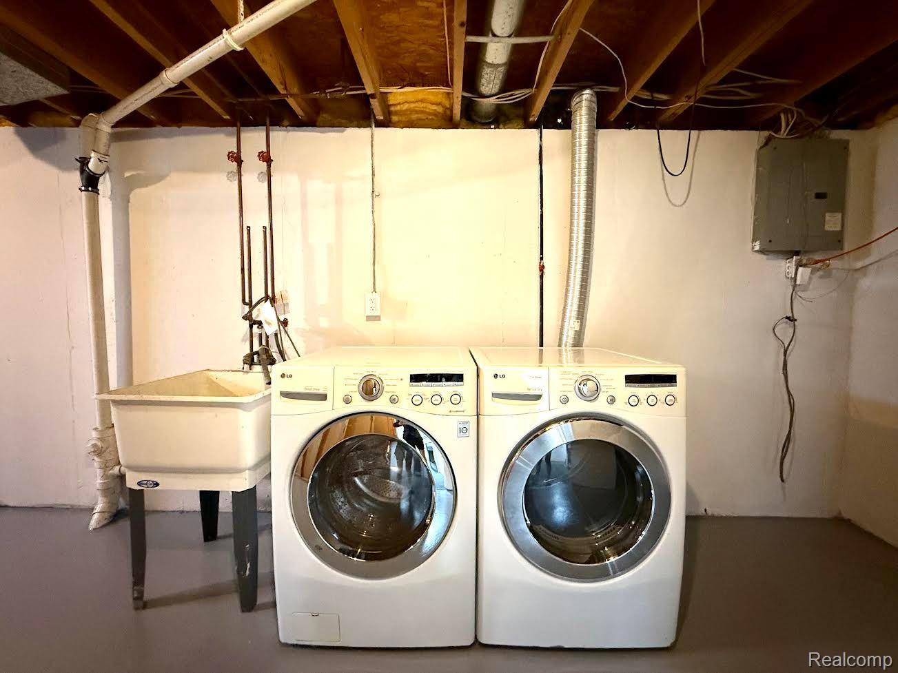 6505 POCAHONTAS Street