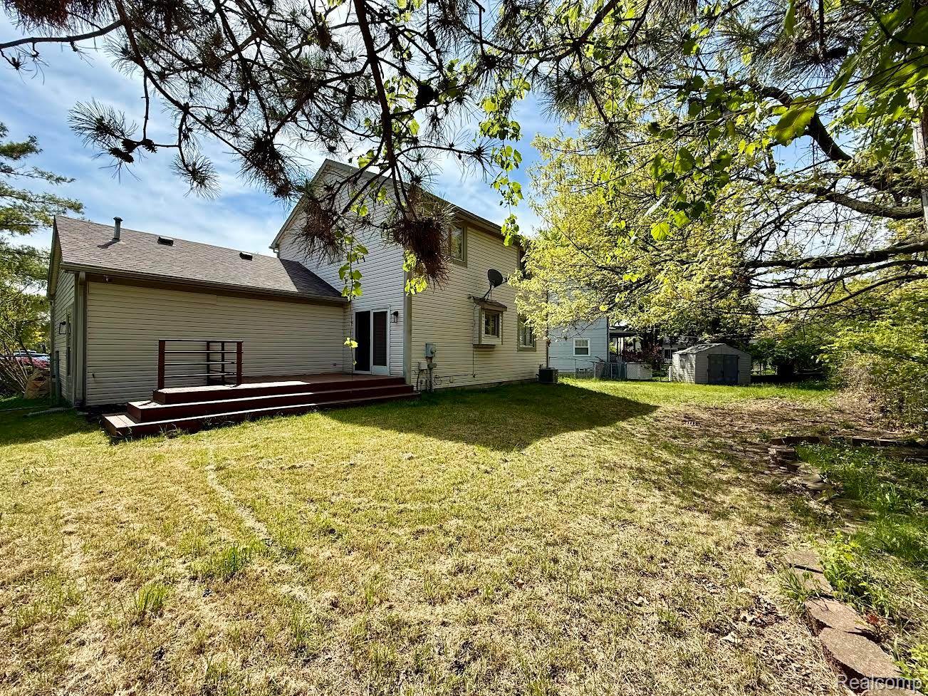 6505 POCAHONTAS Street