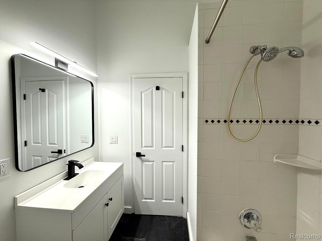 6505 POCAHONTAS Street