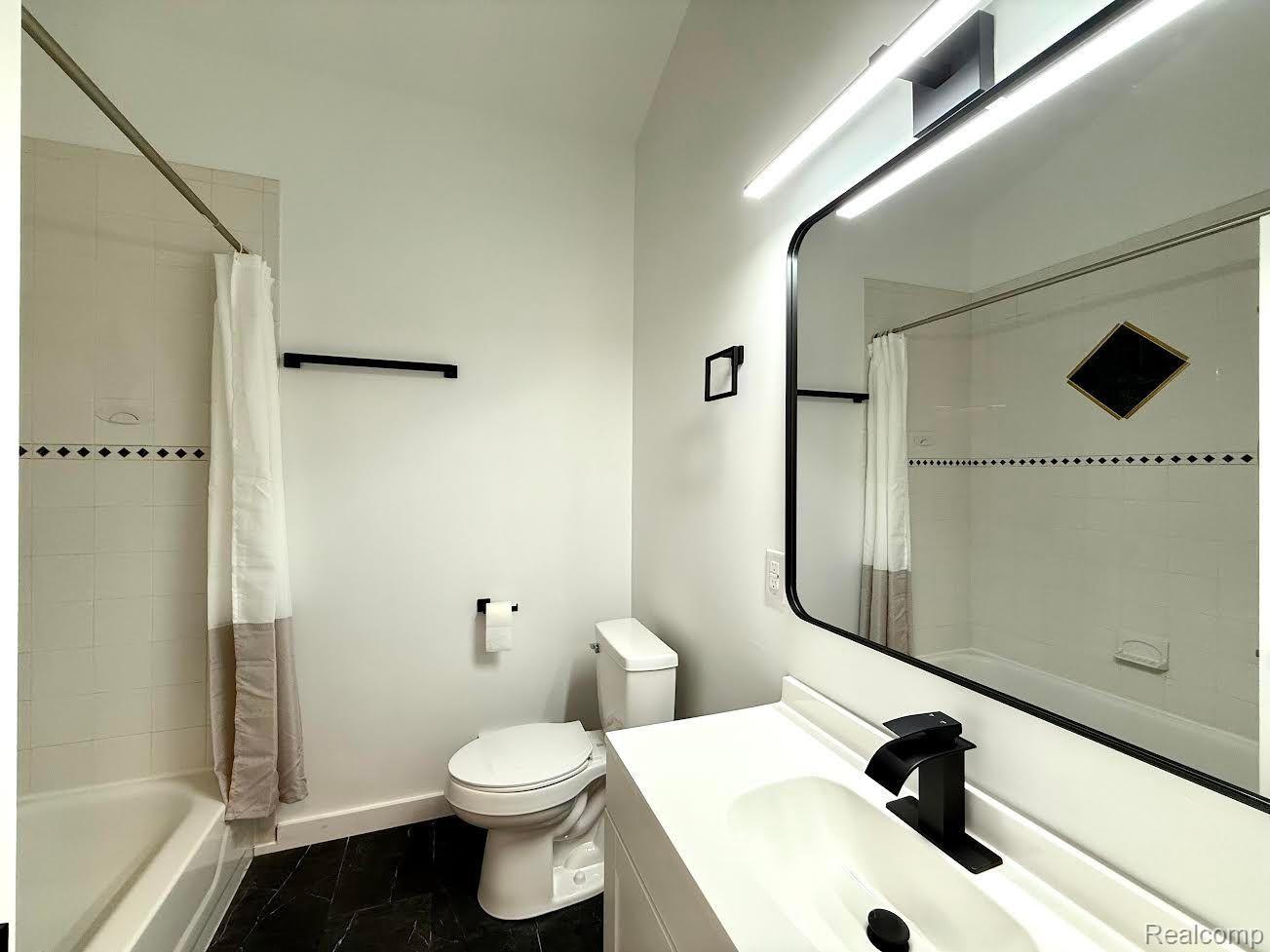 6505 POCAHONTAS Street