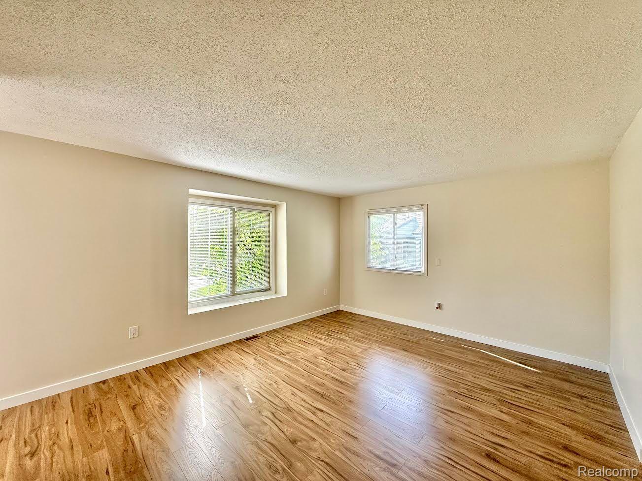 6505 POCAHONTAS Street