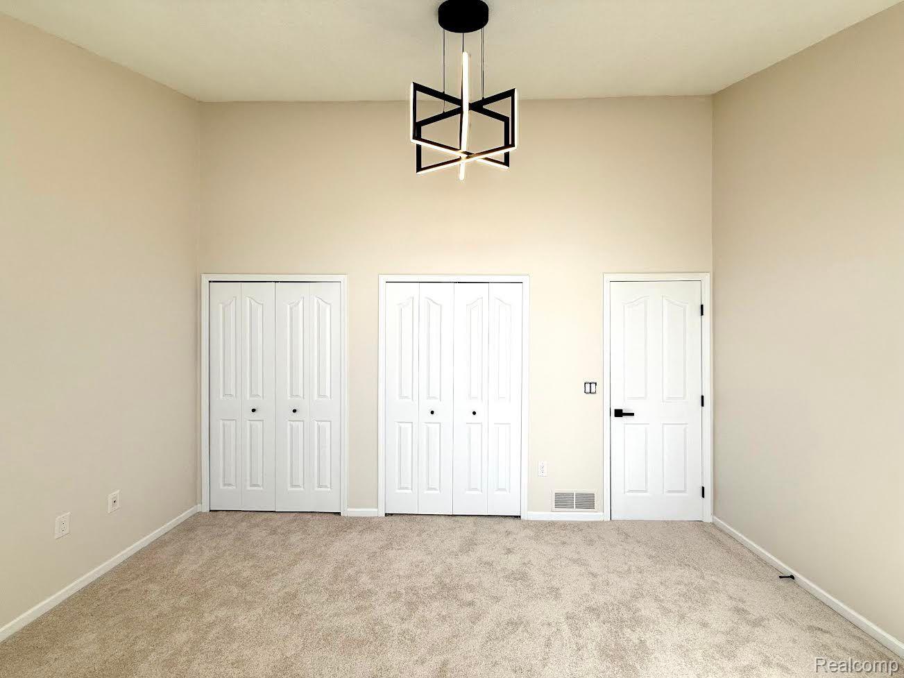 6505 POCAHONTAS Street