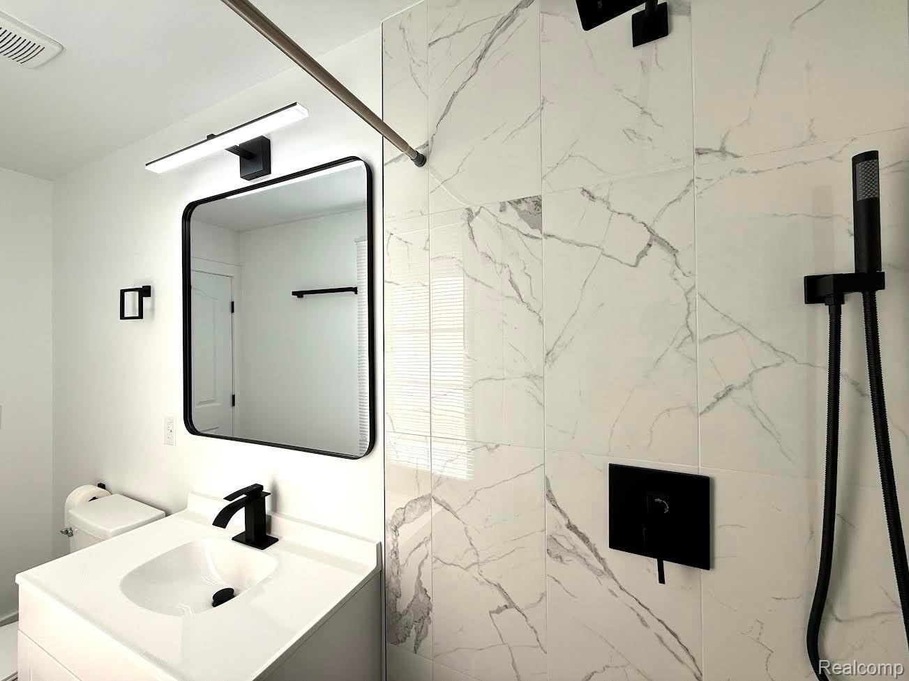 6505 POCAHONTAS Street